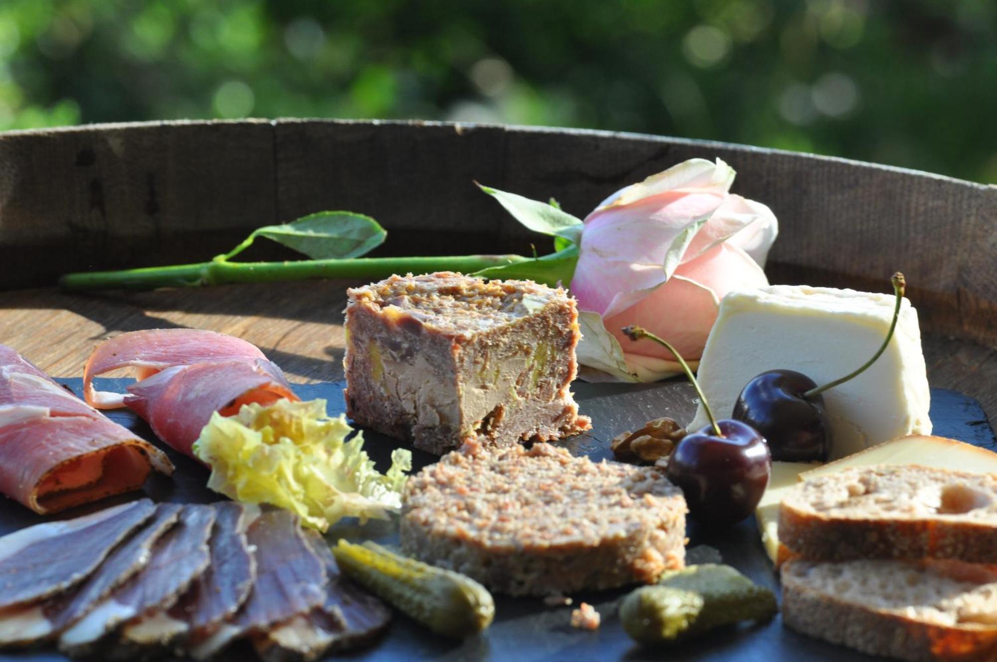 Le Lion D'Or En Perigord Bed & Breakfast Mauzac-et-Grand-Castang Eksteriør bilde