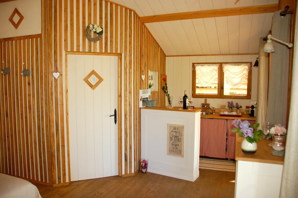 Le Lion D'Or En Perigord Bed & Breakfast Mauzac-et-Grand-Castang Eksteriør bilde